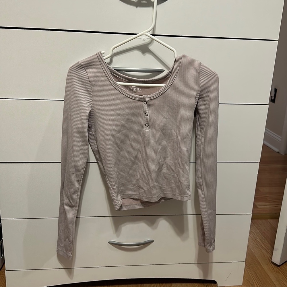 hollister long sleeve shirt